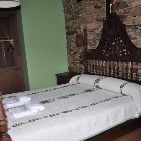 Apartamentos Rurales Castro De Vilaosende Ribadeo Bagian luar foto