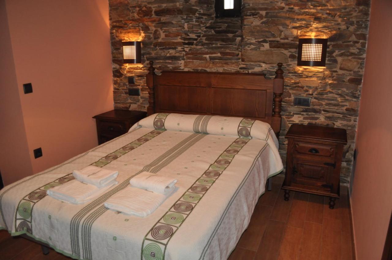 Apartamentos Rurales Castro De Vilaosende Ribadeo Bagian luar foto